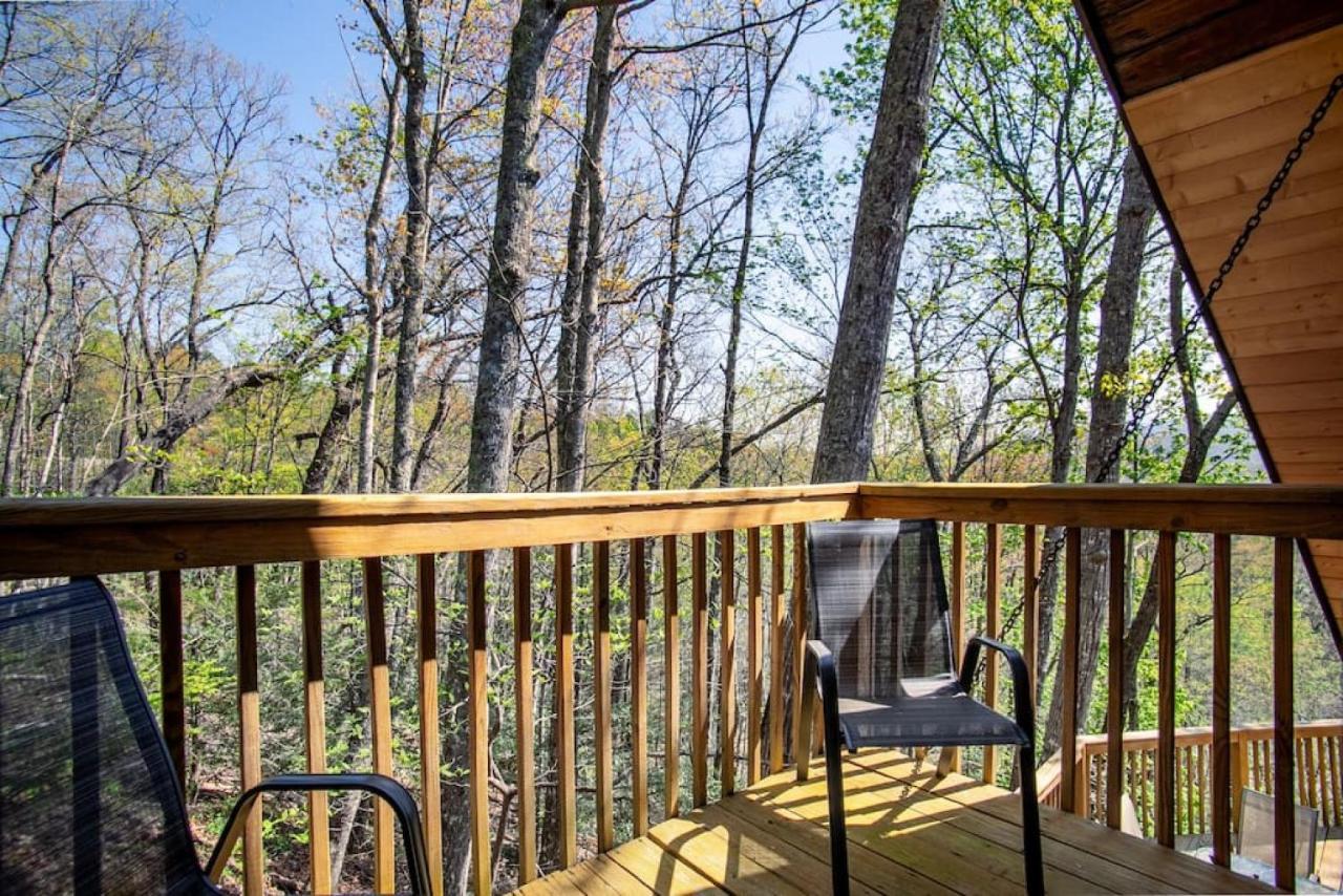 Bear View Chalet With Hot Tub And Near Ober Гатлінбург Екстер'єр фото